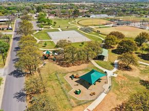 2304  Leslie Street , Denton Texas 76205