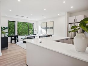 4534  Lake Avenue  103, Dallas Texas 75219