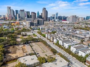 730  Spanish Oaks Place , Dallas Texas 75204