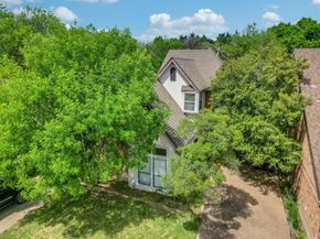 6205  Twin Oaks Circle , Dallas Texas 75240