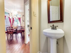 6205  Twin Oaks Circle , Dallas Texas 75240