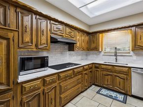810  Meadowgate Drive , Garland Texas 75040