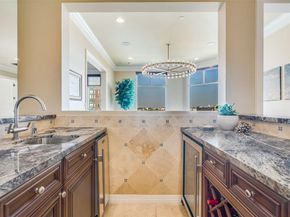 2828  Hood Street  907, Dallas Texas 75219