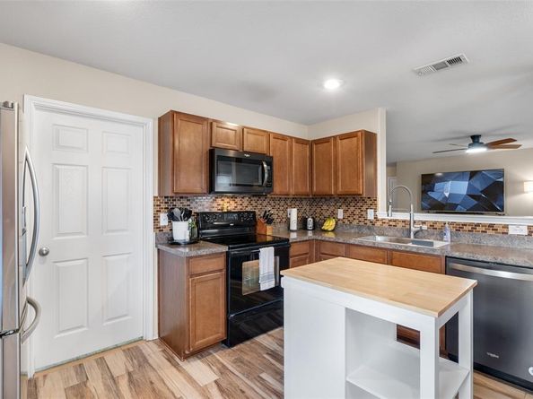 9016  Adler Trail , Fort Worth Texas 76179