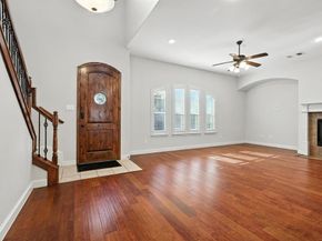 6755  Plaza Via  , Irving Texas 75039