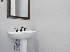 6755  Plaza Via  , Irving Texas 75039