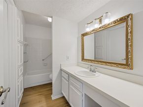 5300  Keller Springs   1086, Dallas Texas 75248
