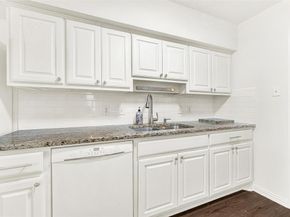 915  Warren Way , Richardson Texas 75080