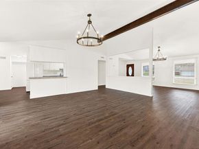 915  Warren Way , Richardson Texas 75080