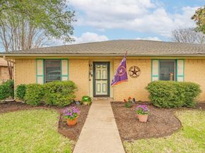 401  Meadow Ridge Drive , Cedar Hill Texas 75104