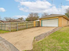 401  Meadow Ridge Drive , Cedar Hill Texas 75104