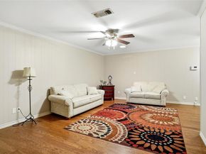 1004  Gladstone Avenue , Azle Texas 76020