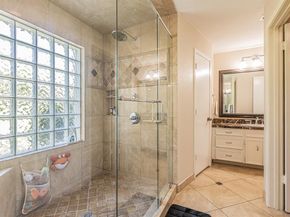 18  Crosslands Road , Benbrook Texas 76132