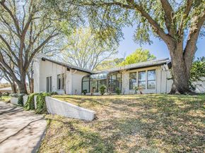 18  Crosslands Road , Benbrook Texas 76132