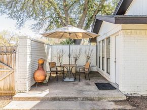 18  Crosslands Road , Benbrook Texas 76132