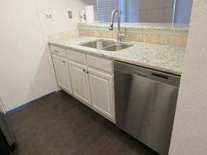5981  Arapaho Road  1002, Dallas Texas 75248