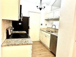 5981  Arapaho Road  1002, Dallas Texas 75248
