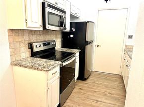5981  Arapaho Road  1002, Dallas Texas 75248