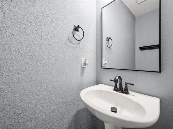 301  Andre Drive , Irving Texas 75063