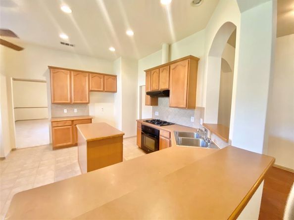 1821  Vintage Drive , Corinth Texas 76210