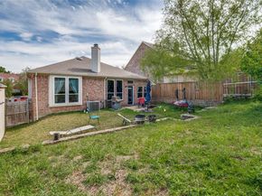 805 E Huitt Lane , Euless Texas 76040