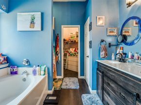 805 E Huitt Lane , Euless Texas 76040
