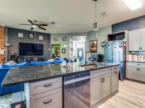 805 E Huitt Lane , Euless Texas 76040