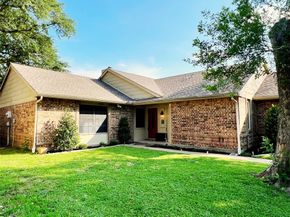 6828  Younger Drive , The Colony Texas 75056