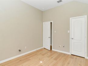 1517  White Willow Lane , Arlington Texas 76002