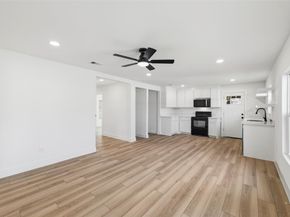 1410  Tanglewood Lane , Garland Texas 75042