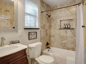 2801 W Bewick Street , Fort Worth Texas 76109