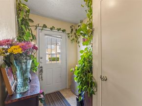 621  Carriagehouse Lane  9F, Garland Texas 75040