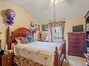 621  Carriagehouse Lane  9F, Garland Texas 75040