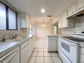 709  Sandy Trail , Fort Worth Texas 76120