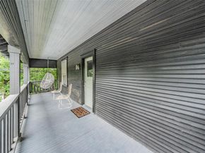 1409 W Allen Avenue , Fort Worth Texas 76110