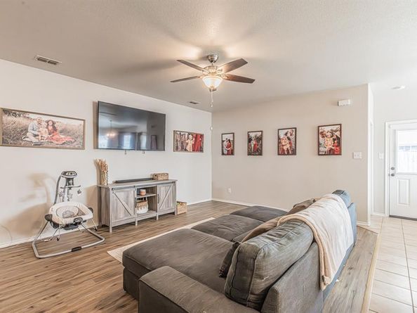 405  Calder Lane , Ponder Texas 76259