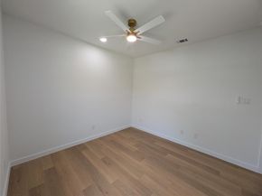 2404  56th Street , Dallas Texas 75241