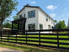 2404  56th Street , Dallas Texas 75241