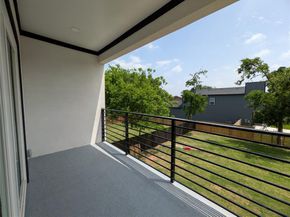 2404  56th Street , Dallas Texas 75241
