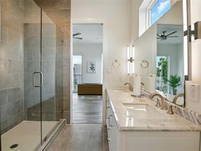 4640  Munger Avenue  102, Dallas Texas 75204