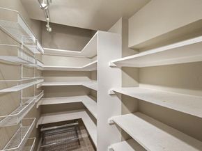 8810  Crockett Drive , Argyle Texas 76226