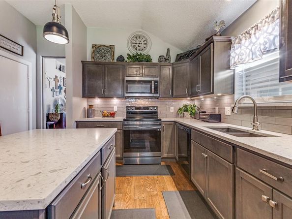 1920  Walden Place , Mesquite Texas 75181