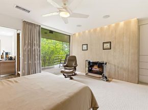 9  Hallshire Court , Dallas Texas 75225
