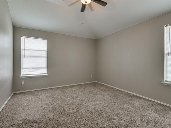 817  Pryor Drive , Arlington Texas 76001