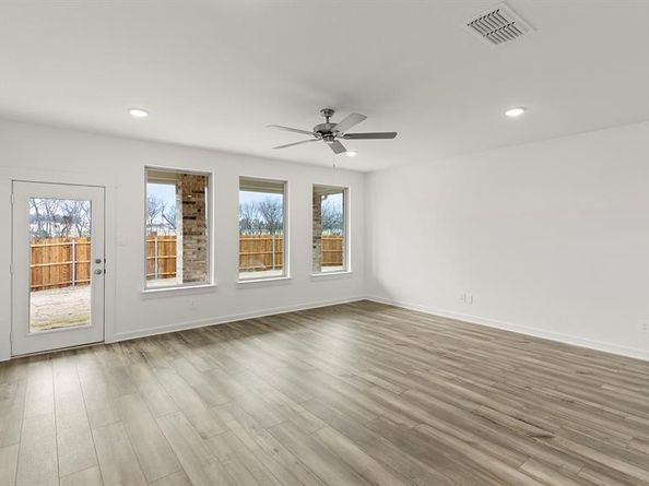 2721  Teton Street  , Corinth Texas 76210