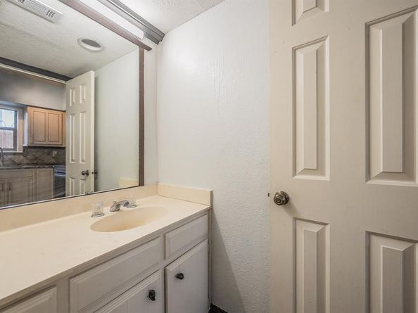 2728  Reagan Street  101, Dallas Texas 75219