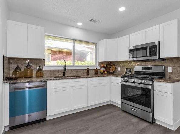 522  Alameda Avenue , Duncanville Texas 75137