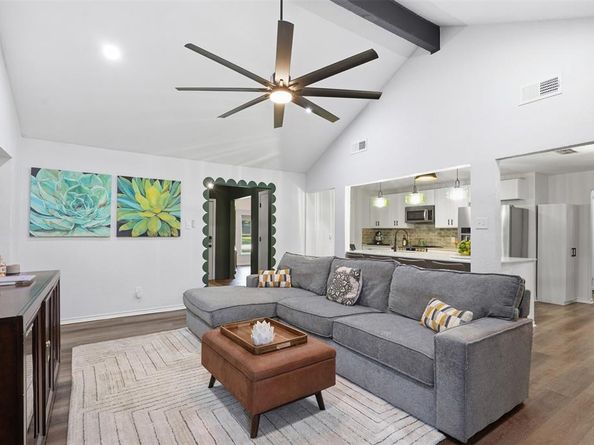 700  Highland Crest Drive , Hurst Texas 76054