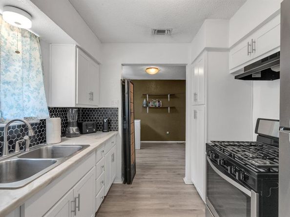 6315  Harmony Lane , Dallas Texas 75241