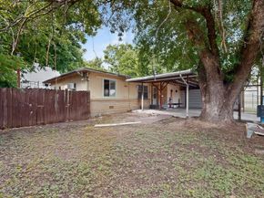 3400  Avenue C  , Fort Worth Texas 76105